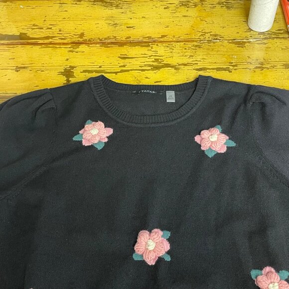 T Tahari Raised 3D Floral Crochet Detail Short Sleeve Sweater Sz LG Puff Sleeve - Picture 3 of 8